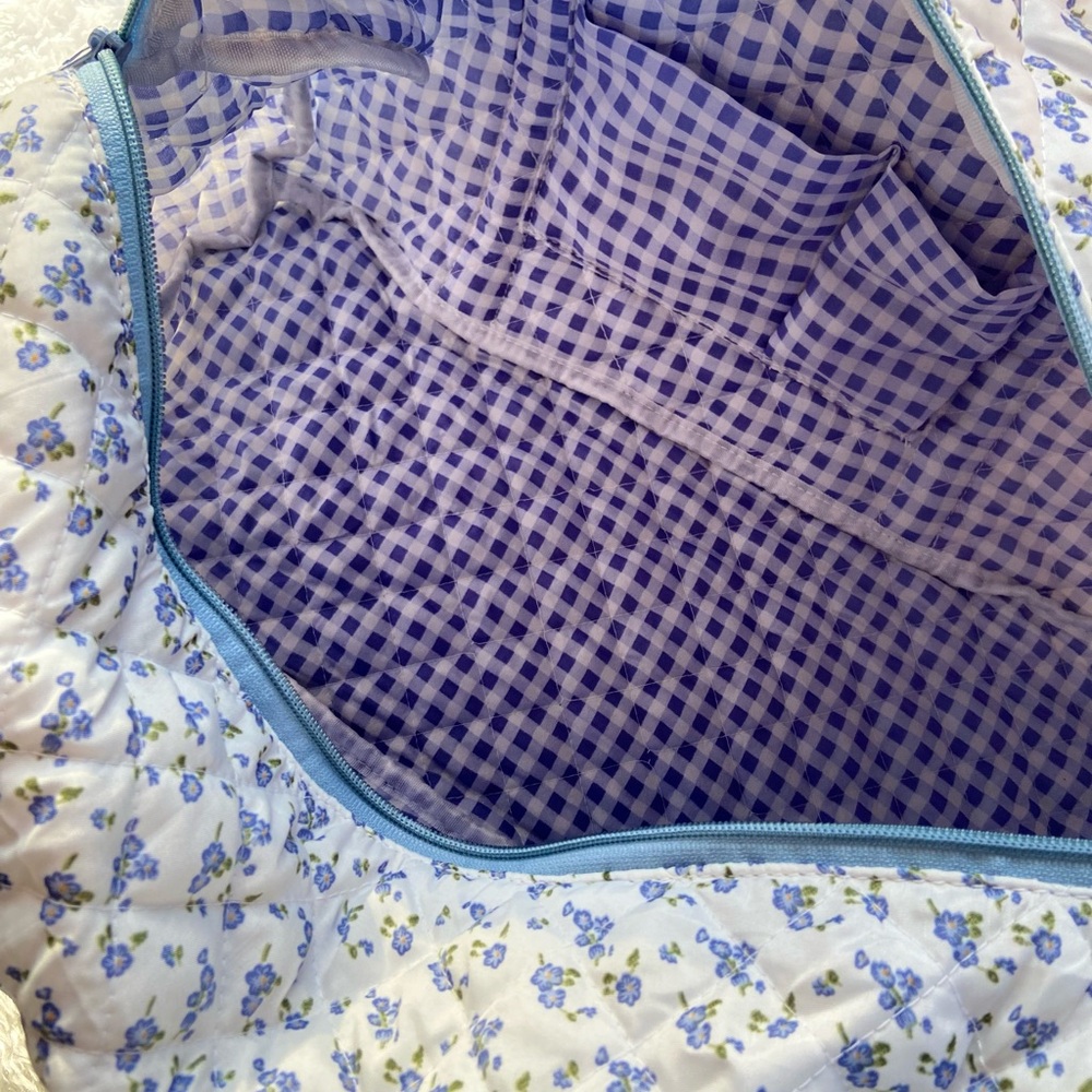 Quilted Floral Duffel Bag/with front pocket-           
Navy Forget-Me-Not Print - Picture 3 of 4